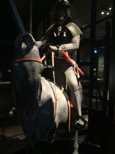 乗馬した像 西都原考古博物館