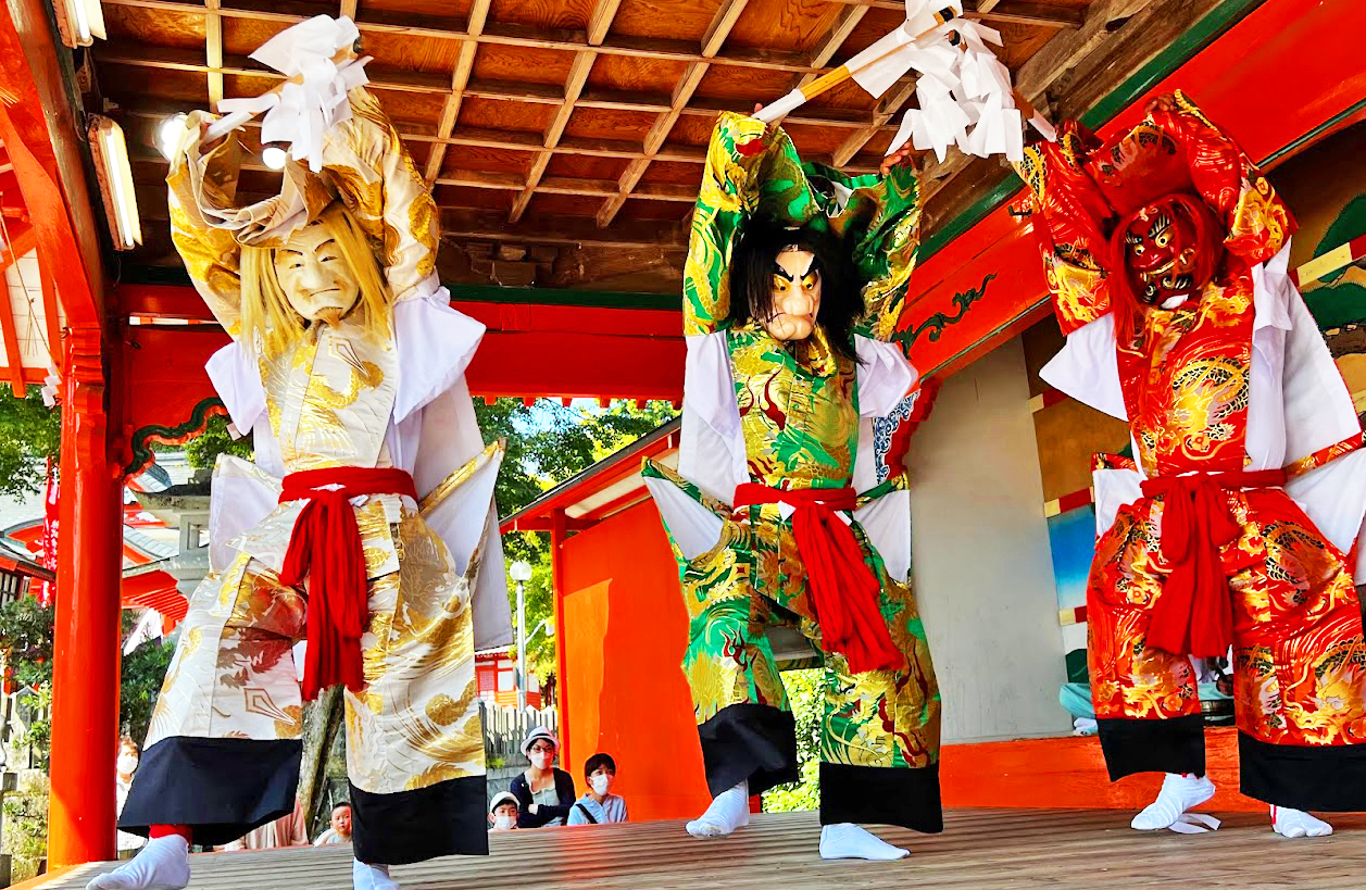 新年祭 神楽の奉納 | 扇森稲荷神社公式サイト 通称こうとうさま。九州